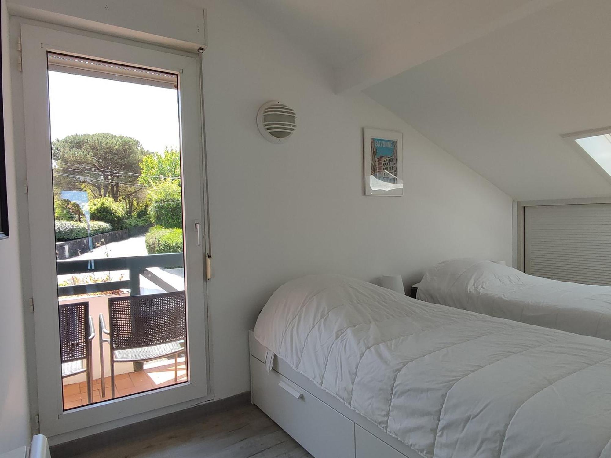 Appartement T4 Hendaye A Deux Pas De La Plage Avec Parking Prive - Fr-1-239-666 Exteriör bild